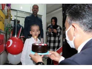Bingöl’de 23 Çocuğa Doğum Günü Sürprizi