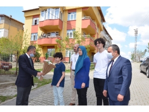 Başkan Çakıcı’dan 23 Nisan’da Doğan Çocuklara Sürpriz