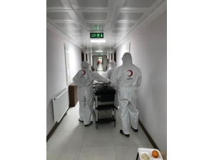 Yurtlara 3 Öğün Kızılay Tarafından Yemek Veriliyor