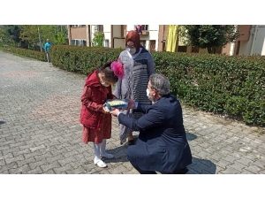 Özel Çocuğun Doğum Gününü Öğretmeni Unutmadı