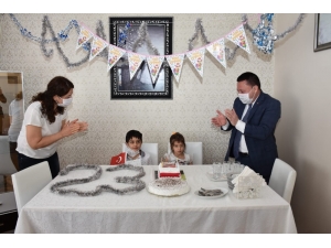 Başkan Beyoğlu, Doğum Günleri 23 Nisan Olan Şehit Çocuklarını Ziyaret Etti