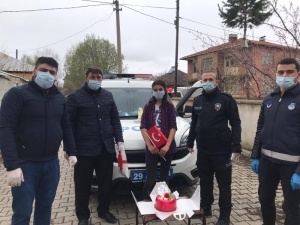 Gümüşhane’de Çocuklara 23 Nisan Sürprizi