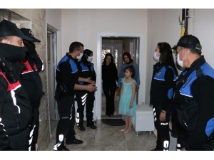 Şehit Polis Çocuklarına 23 Nisan Sürprizi