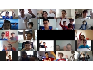 Minikler 23 Nisan’ı Anadolu Efes İle Birlikte Dijital Ortamda Kutladı