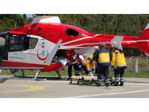 Yaşlı Adam Ambulans Helikopterle Hastaneye Yetiştirildi