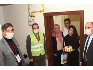 Talas’ta 23 Nisan Çocuklarına Sürpriz Doğumgünü