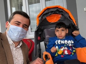 Kaymakam 23 Nisan Doğumlu Mustafa’nın Doğum Gününü Kutladı