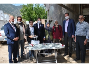 Tarlada Doğum Günü Sürprizi