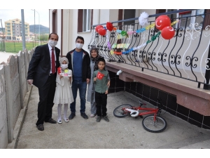 Abdullah Öğretmen Öğrencilerini Unutmadı