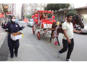 Muhtardan Çocuklara Faytonlu, Palyaçolu Kutlama