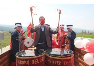 Sındırgı’da 23 Nisan Coşkusu