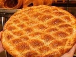 Selendi’de Ramazan Pidesine Zam Yok