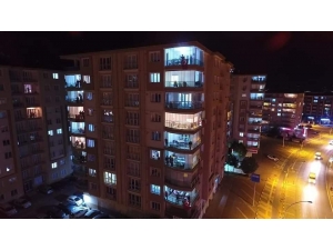 Malatya’da 23 Nisan Coşkusu Evlerde Yaşandı