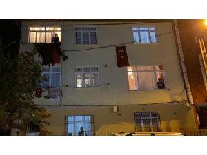 İstanbul İlk Sahura Davul Sesleriyle Uyandı