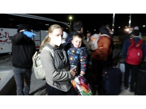 Ukrayna’dan Getirilen 323 Türk Vatandaşı Karantinaya Alındı