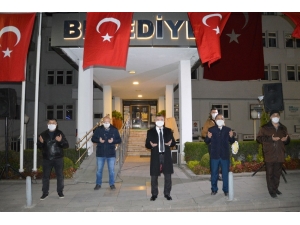 Özdemir: “Ramazan’da Da Aynı Sabrı Gösterip Kurallara Uyarak Bu Virüsün Üstesinden Geleceğiz”