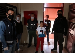 Polisten 10 Yaşına Basan Harun’a Doğum Günü Sürprizi