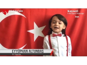 23 Nisan’da Miniklerin İstiklal Marşı Performansı Büyük İlgi Gördü