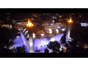 Alinur Aktaş’dan Duygulandıran Ramazan Klibi