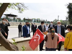 Başkan Özcan; "El Ele Olamasak Da Gönül Gönüleyiz"