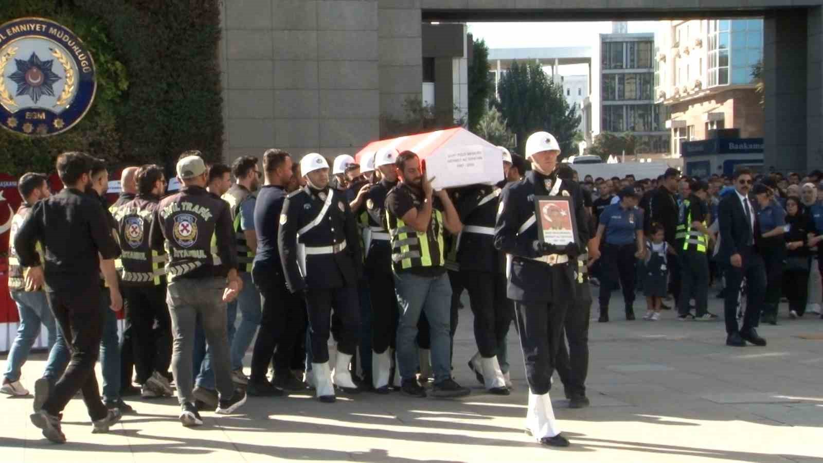 sehit-polisi-son-yolculuguna-meslektaslari-ugurladi