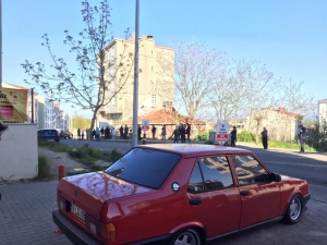 Fırınlarda Ramazan Pidesi İçin Uzun Kuyruklar Oluştu