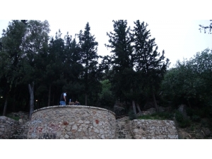 7 Asırlık Tarihi Kozan Kalesi’nden Top Sesleri Yükseldi