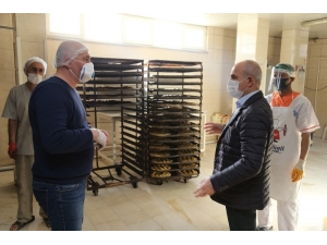 Büyükçekmece’de Korona Virüs Tedbirleri Pide Üretiminde De Gözleniyor