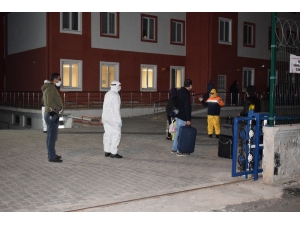 Cezayir Ve Azerbaycan’dan Getirilen 300 Kişi Karantina Altına Alındı