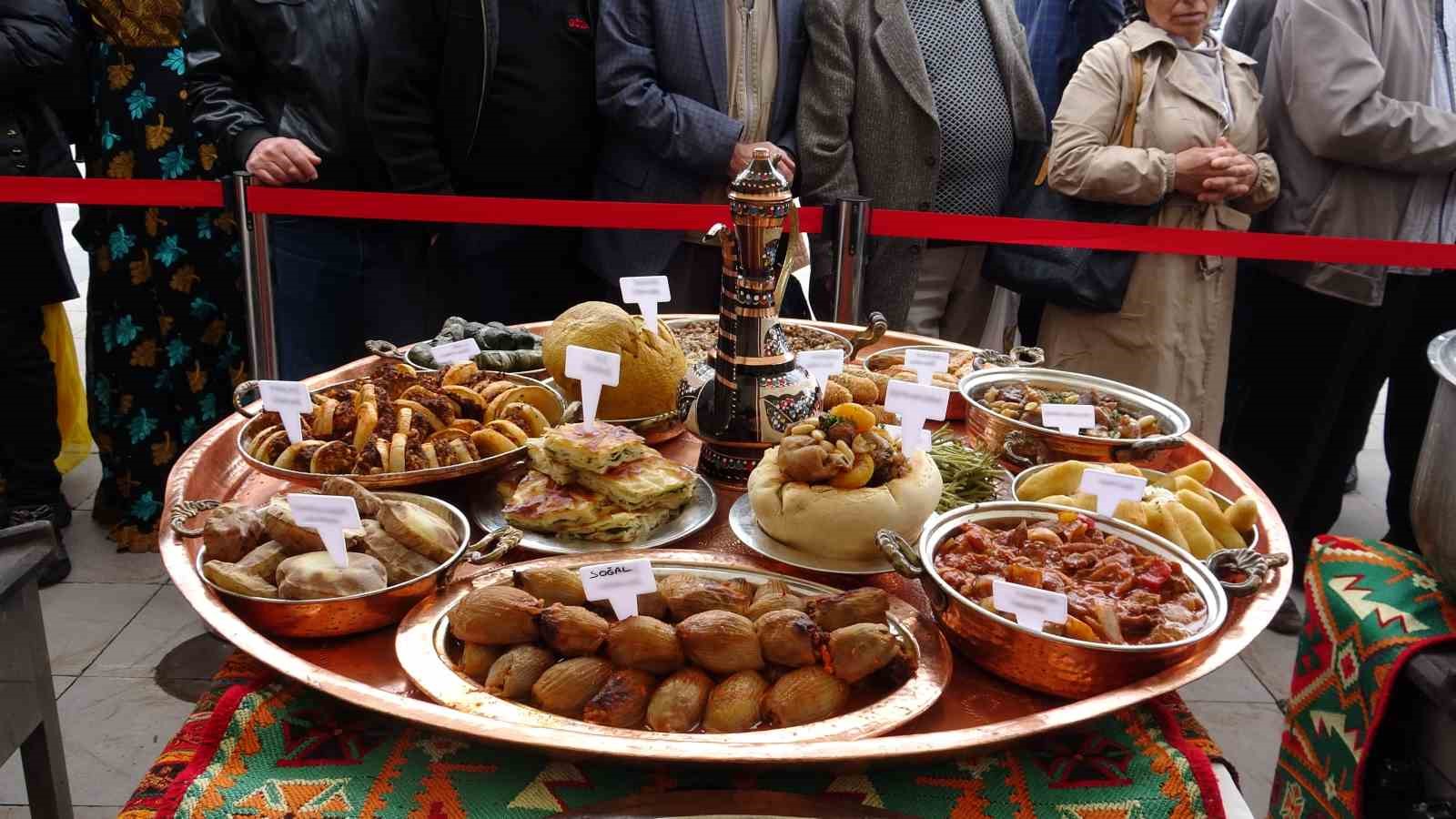 turk-dunyasinin-kadim-lezzetleri-erzurum-da-bulustu