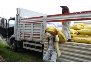 Akmescit’de Karantinaya Alınan Çiftçilerin Yem İhtiyaçları Karşılandı