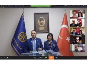 288 Ekranda 700 Kişi 23 Nisan’ı Kutladı