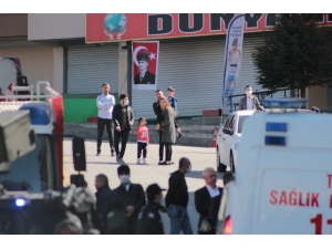 Kavga Ettiği Eşinin Eve Dönmesi İçin Çocuklarını Rehin Aldı