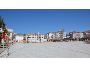 Korkuteli Sokaklarında Sessizlik Hakim