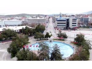 Boş Kalan Sokaklar Havadan Görüntülendi