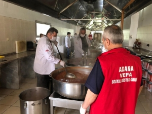 İftar Sofraları Evlere Taşınıyor