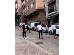 Kısıtlamayı Delip Top Oynayan Ve Halay Çeken Gençler Brandanın Altına Saklandı