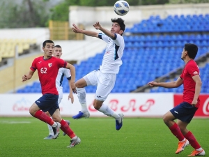 Bir Ülke Daha Futbol Maçlarını Askıya Aldı