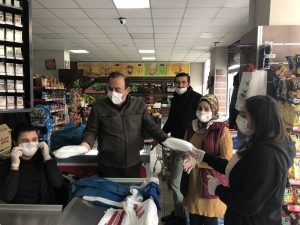 Atso Üyelerine Maske Dağıttı