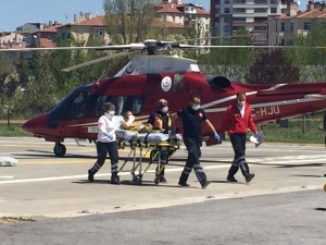 Odun Kesmek İsterken Kolunu Kesti