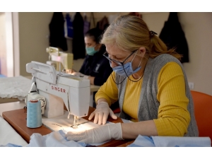 Belde Evleri Kursiyerlerinden 7 Bin Maske