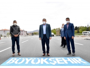 Malatya’da Alparslan Türkeş Bulvarı Yeniden Asfaltlandı