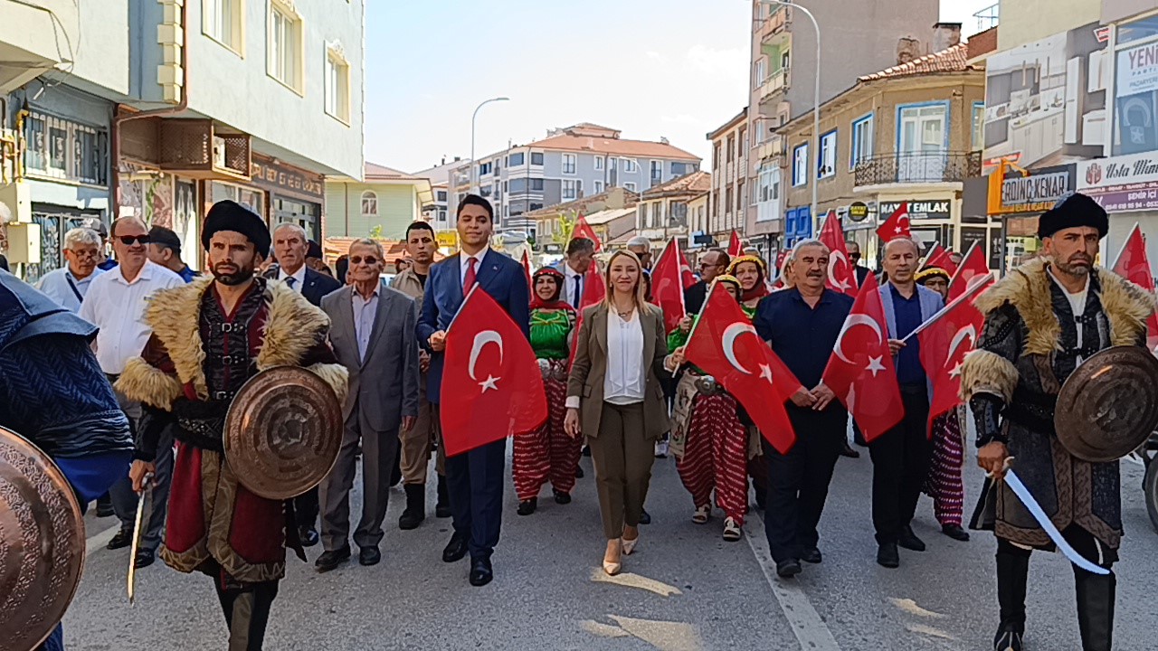 pazaryeri-nin-kurtulusunun-104-yili-coskuyla-kutlandi