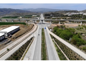 43 İlin Geçiş Güzergahında ’Korona Virüs’ Sessizliği