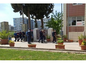 İzmir’de 5 Bin Lira Fidye Karşılığı Adam Kaçıran Şahıslardan 2’si Tutuklandı