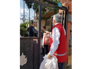 Kızılay’dan Dar Gelirli Ailelere Ramazan Pidesi