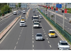 Diyarbakır’da Kısıtlama Sonrası Vatandaşlar Sokağa Akın Etti