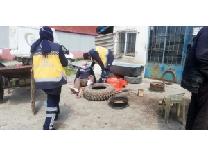 76 Yaşındaki Tamirci, Lastik Tamir Ederken Yaralandı