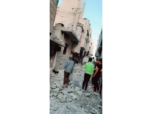 İsrail’in Suriye’ye Hava Saldırısında 3 Sivil Hayatını Kaybetti