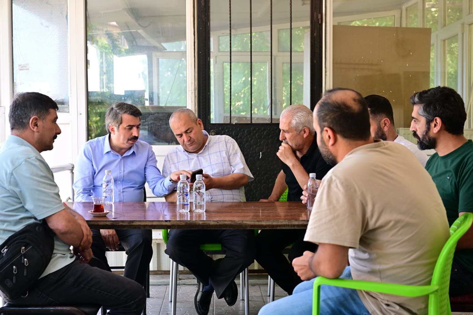 yildirim-belediye-baskani-oktay-yilmaz-teleferik-mahallesi-nde-esnafla-bir-araya-geldi